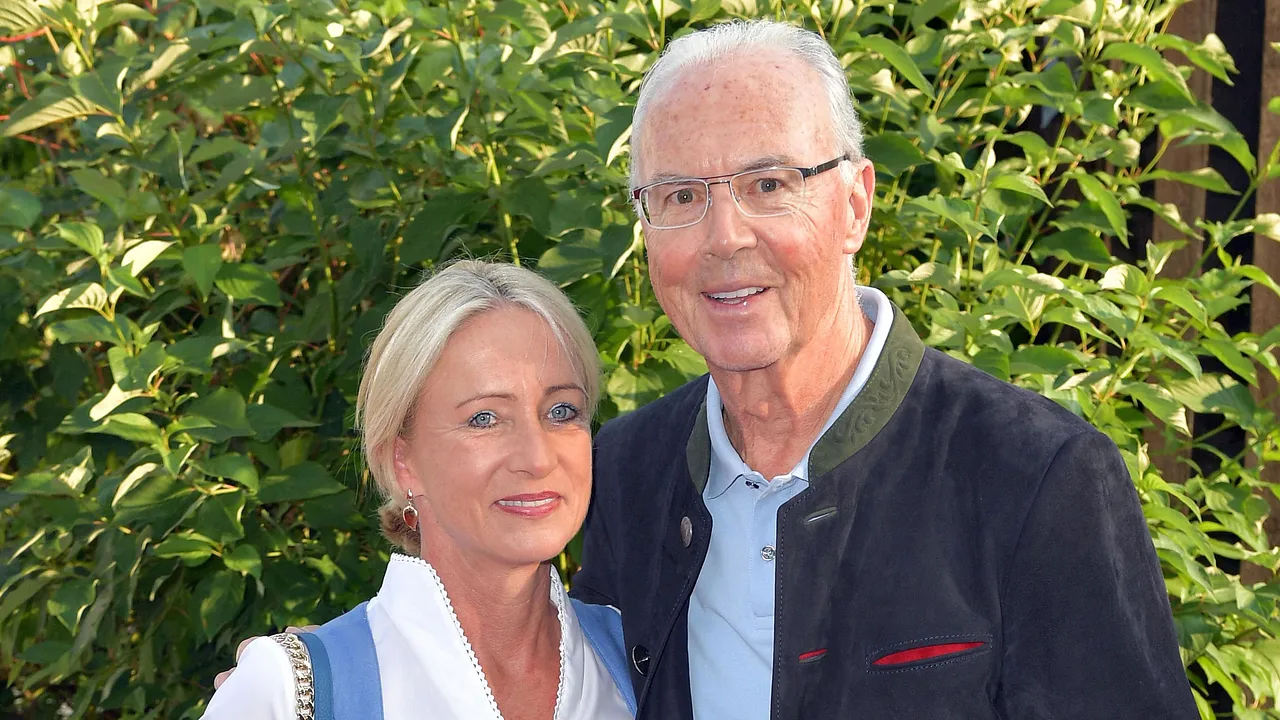 Franz Beckenbauer und Frau Heidi haben 2 Kinder Franz Beckenbauer und Frau Heidi haben 2 Kinder - Foto: Getty Images