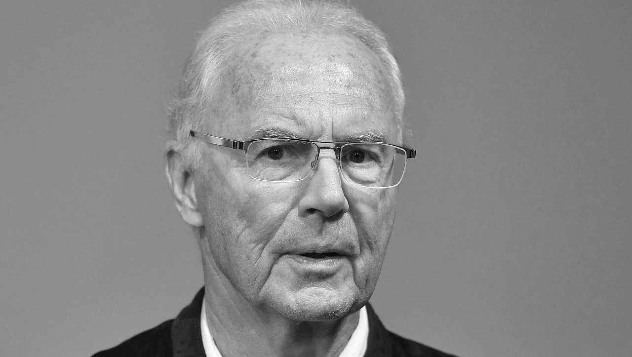 Franz Beckenbauer Franz Beckenbauer - Foto: IMAGO / Sven Simon