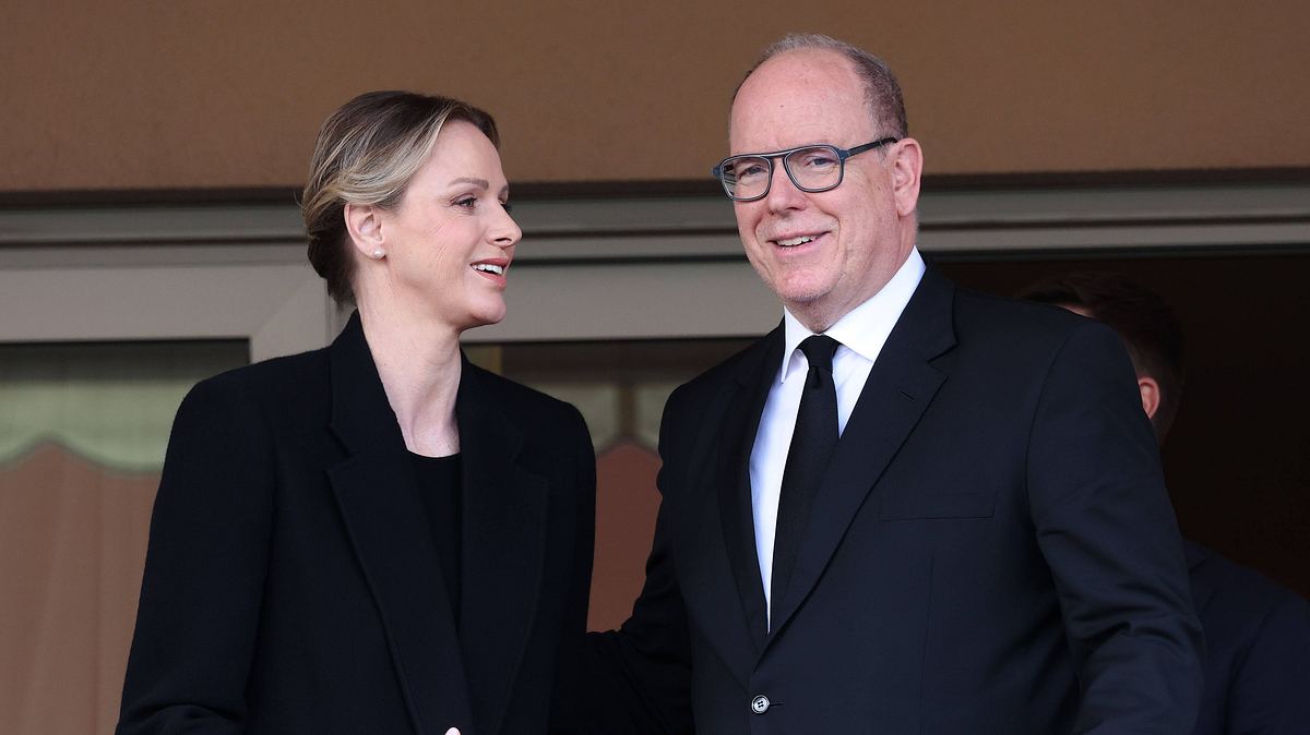 Fürstin Charlene & Fürst Albert bei einem öffentlichen Auftritt