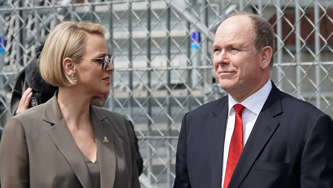 Fürstin Charlène und Fürst Albert Fürstin Charlène und Fürst Albert - Foto: IMAGO / DeFodi