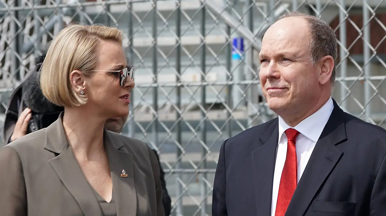 Fürstin Charlène und Fürst Albert Fürstin Charlène und Fürst Albert - Foto: IMAGO / DeFodi
