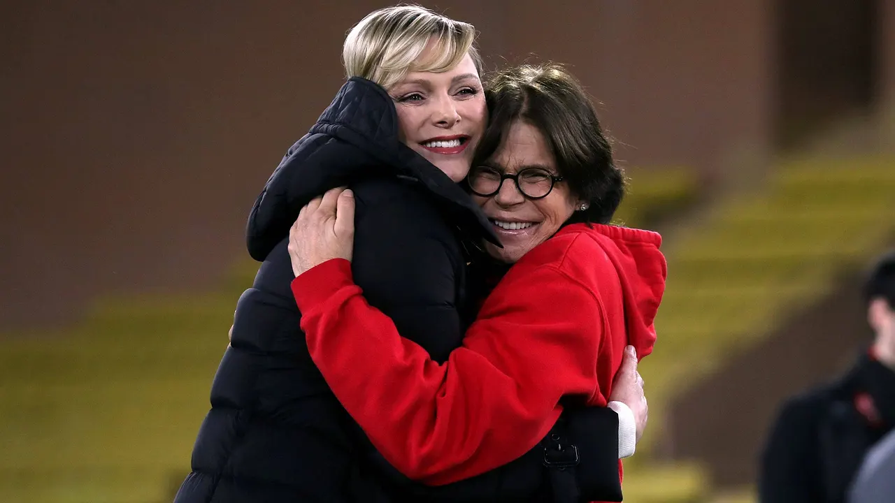 Fürstin Charlène & Schwägerin Stephanie Fürstin Charlène & Schwägerin Stephanie - Foto: IMAGO / MAXPPP