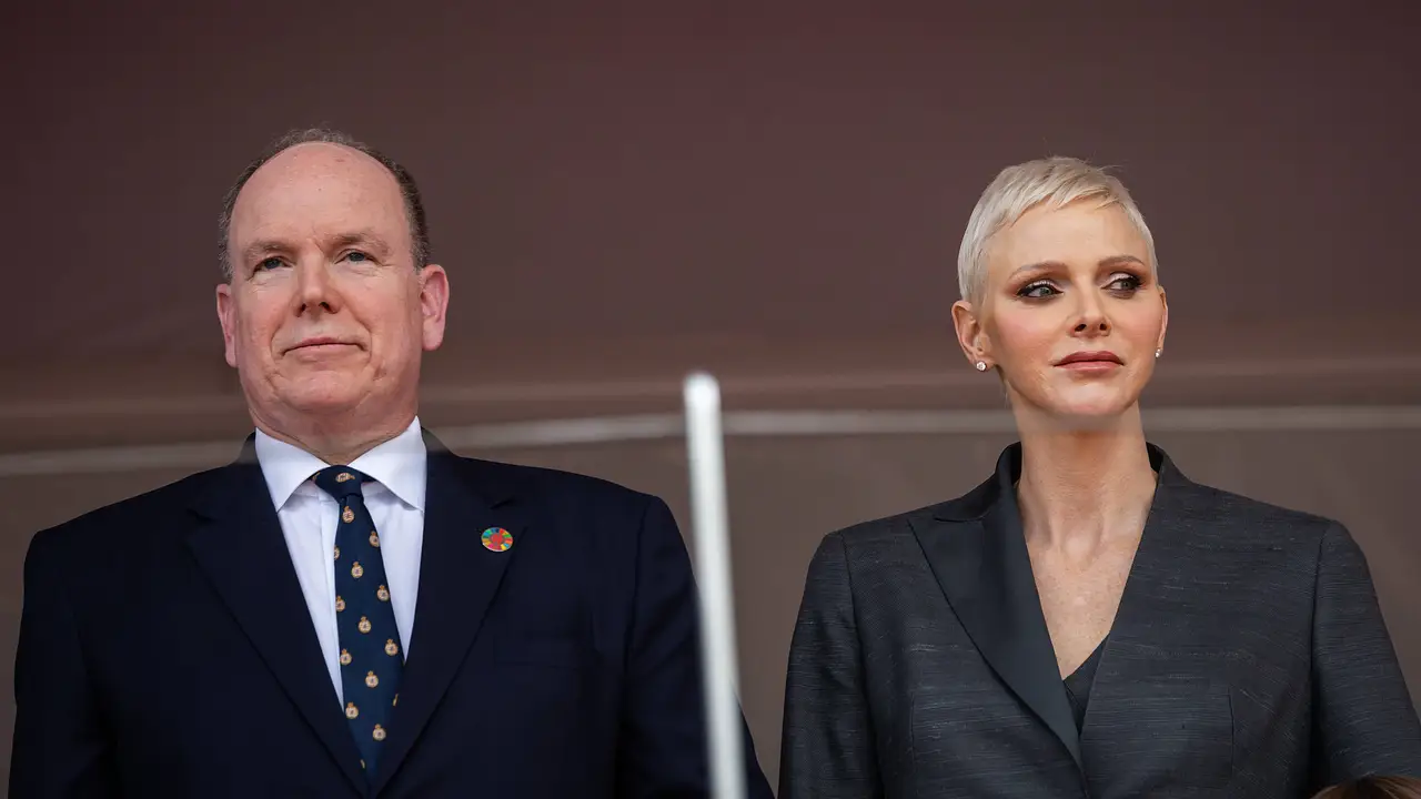 Fürst Albert und Fürstin Charlène Fürst Albert und Fürstin Charlène - Foto: IMAGO / PanoramiC