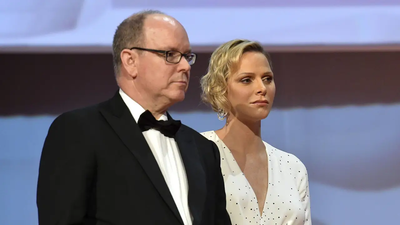 Fürst Albert und Fürstin Charlène Fürst Albert und Fürstin Charlène - Foto: Imago