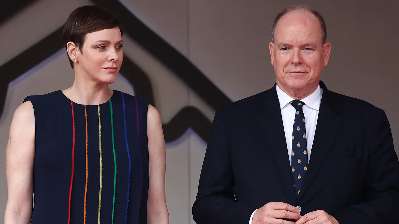 Fürst Albert & Charlène von Monaco Fürst Albert & Charlène von Monaco - Foto: Jakub Porzycki/NurPhoto via Getty Images