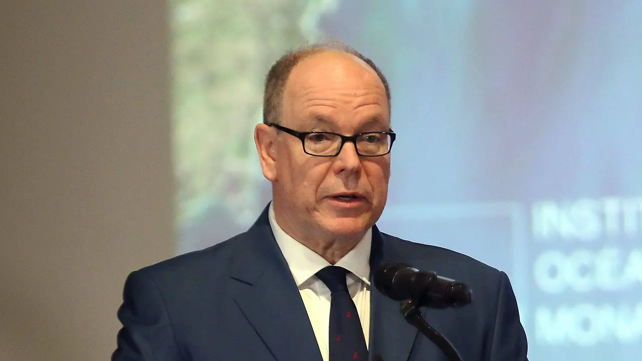 Fürst Albert nach dem Betrugs-Skandal: Neue heftige Vorwürfe sorgen für Ärger! Fürst Albert nach dem Betrugs-Skandal: Neue heftige Vorwürfe sorgen für Ärger! - Foto: IMAGO / MAXPPP