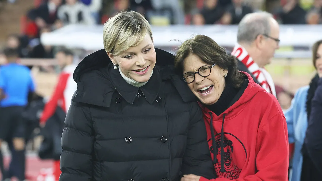 Fürstin Charlène & Stéphanie von Monaco Fürstin Charlène & Stéphanie von Monaco - Foto: IMAGO / Starface
