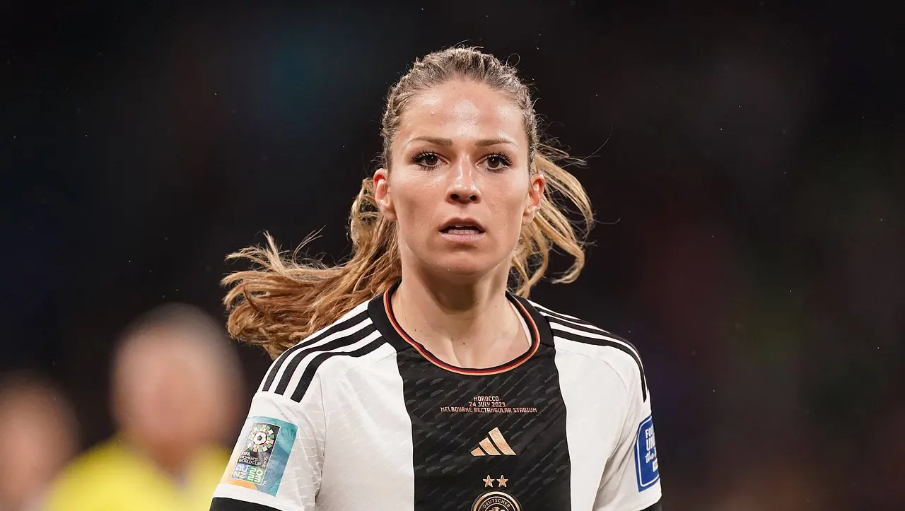 Fußball-Nationalspielerin Melanie Leupolz Fußball-Nationalspielerin Melanie Leupolz - Foto: Imago / Shutterstock
