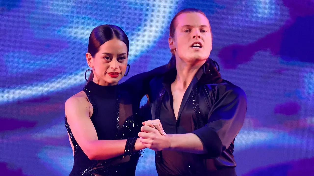 Malika Dzumaev und Gabriel Kelly Malika Dzumaev und Gabriel Kelly - Foto: IMAGO/ Panama Pictures
