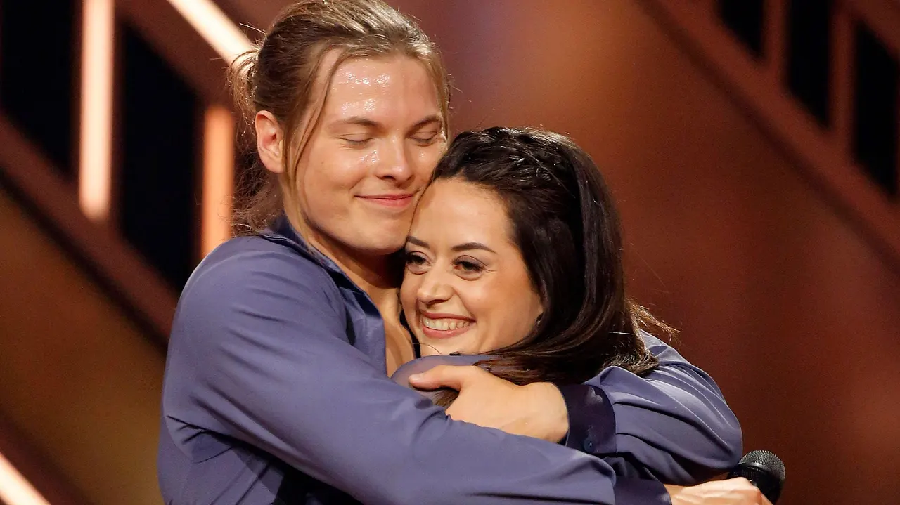 Gabriel Kelly und Malika Dzumaev Gabriel Kelly und Malika Dzumaev - Foto: IMAGO / Future Image