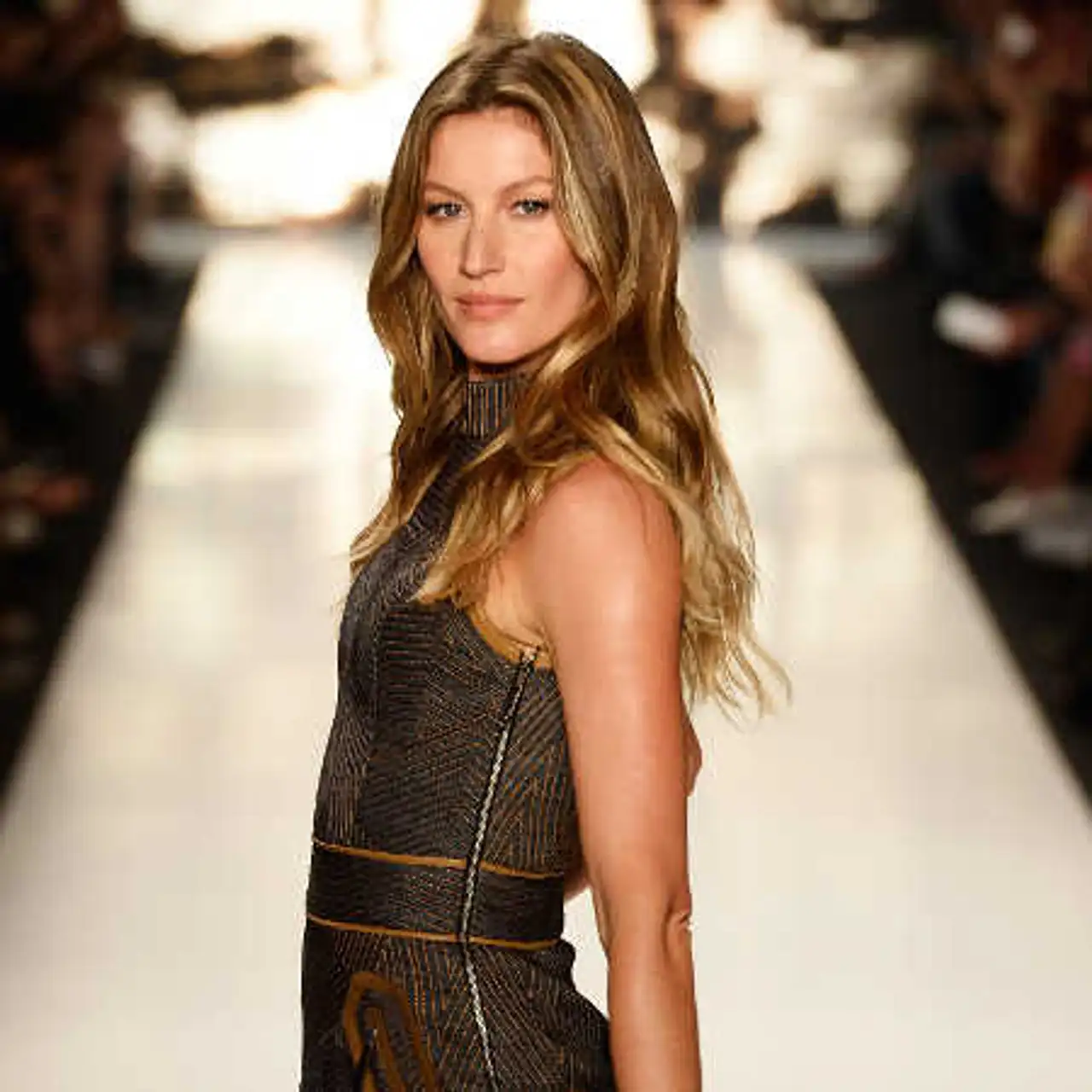 Gisele Bündchen beendet Catwalk-Karriere! Gisele Bündchen beendet Catwalk-Karriere! - Foto: Studio Fernanda Calfat/Getty Images