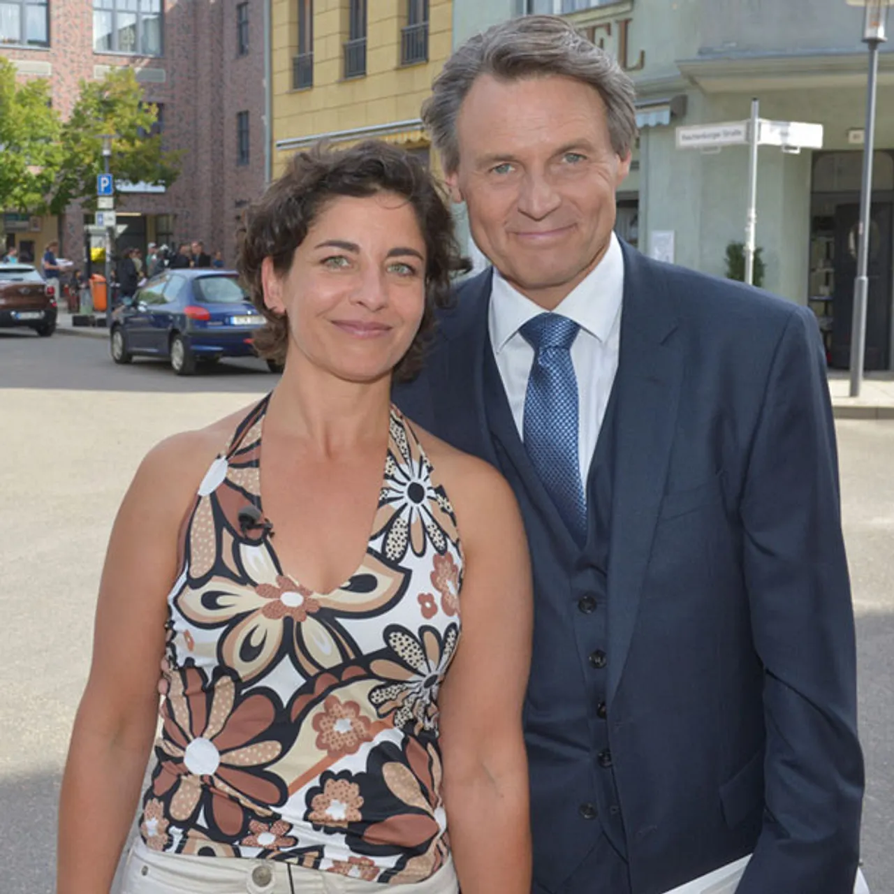 Claudia Weiske erstmals nach 15 Jahren am Set von GZSZ Claudia Weiske erstmals nach 15 Jahren am Set von GZSZ - Foto: RTL / Rolf Baumgartner