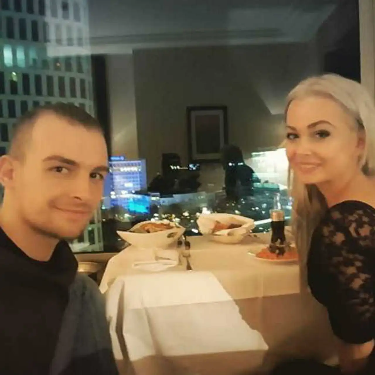 Eric Stehfest: Die traurige Drogenbeichte seiner Frau Edith! Eric Stehfest: Die traurige Drogenbeichte seiner Frau Edith! - Foto: Edith Stehfest / Instagram