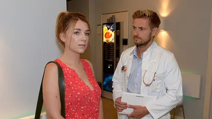 Lilly (Iris Mareike Steen) und Philip (Jörn Schlönvoigt)