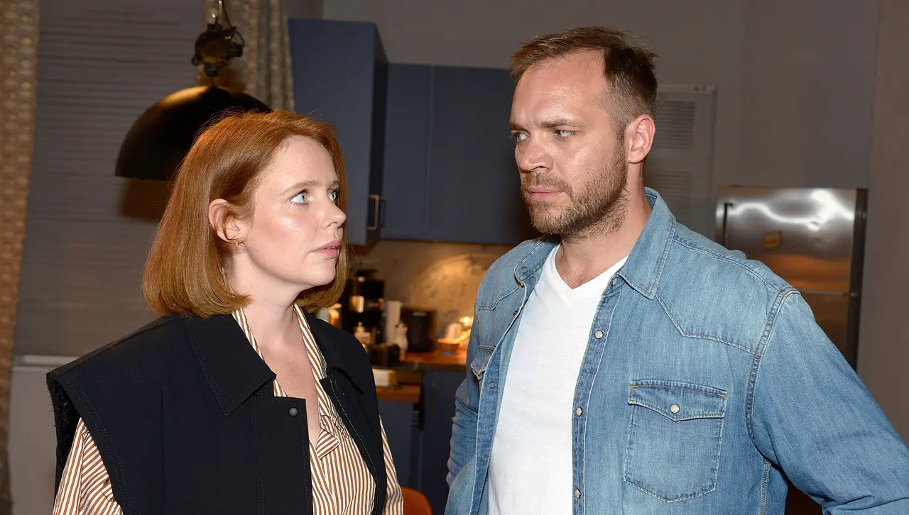 Toni (Olivia Marei) und Erik (Patrick Heinrich) Toni (Olivia Marei) und Erik (Patrick Heinrich) - Foto: RTL/ Rolf Baumgartner