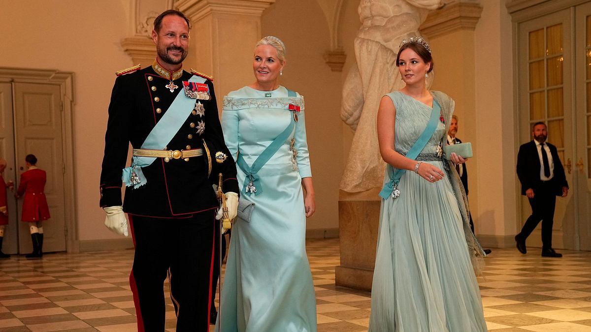 Mette-Marit und Kronprinz Haakon von Norwegen und Prinzessin Ingrid Alexandra