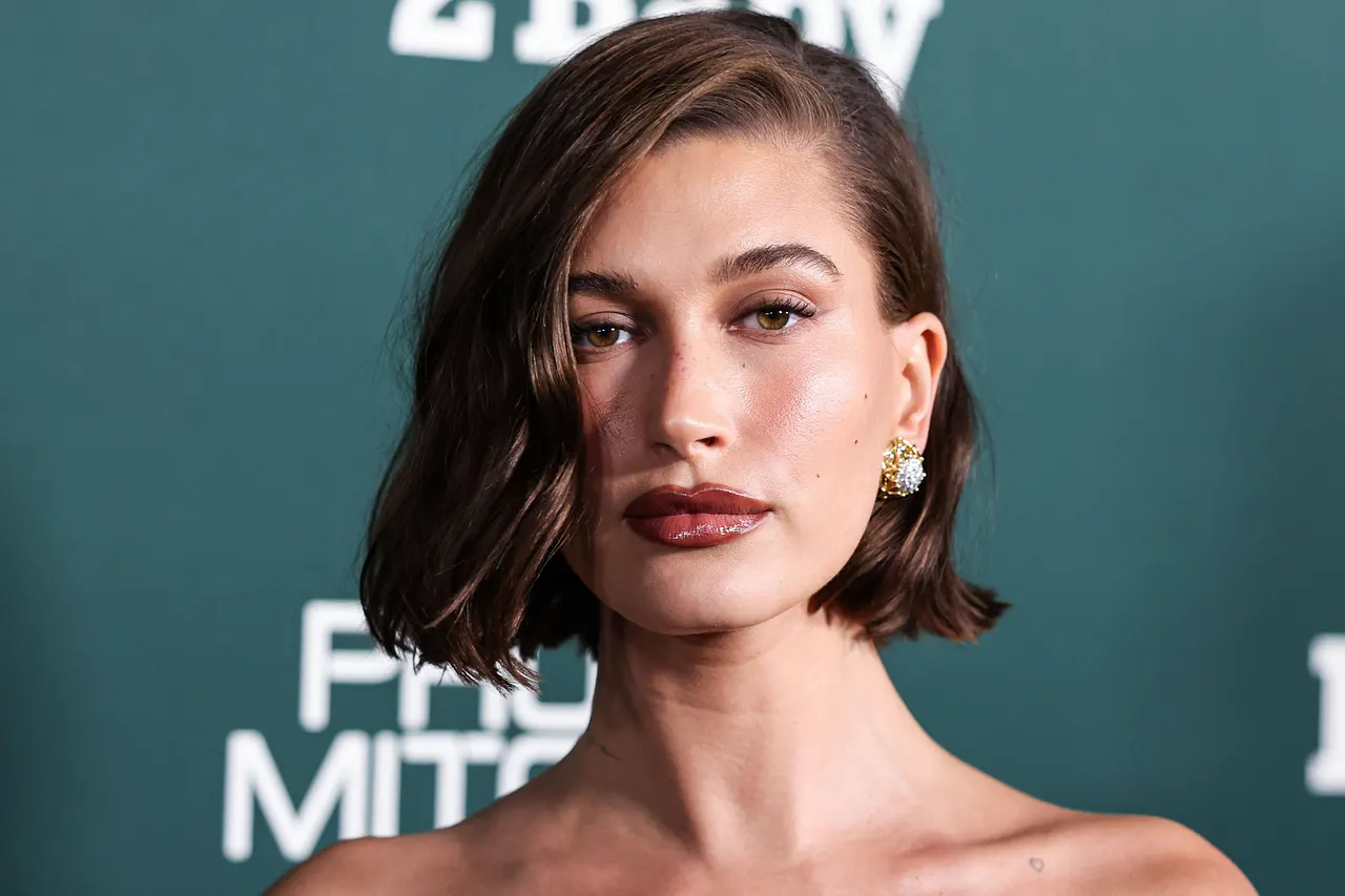 Hailey Bieber spricht über die dramatische Geburt Hailey Bieber spricht so offen wie nie über die dramatische Geburt ihres Sohnes. Auch heute sitzt der Schock noch tief. - Foto: IMAGO / Avalon.red / Xavier Collin
