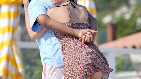 Hana Nitsche schmust mit Russell Simmons - Foto: Wenn