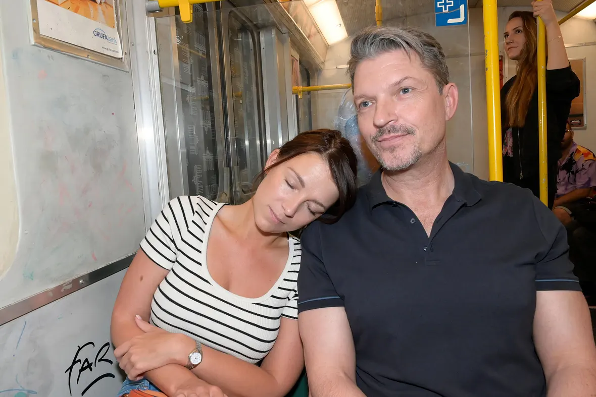 GZSZ: Iris Mareike Steen und Hardy Krüger jr. GZSZ: Iris Mareike Steen und Hardy Krüger jr.