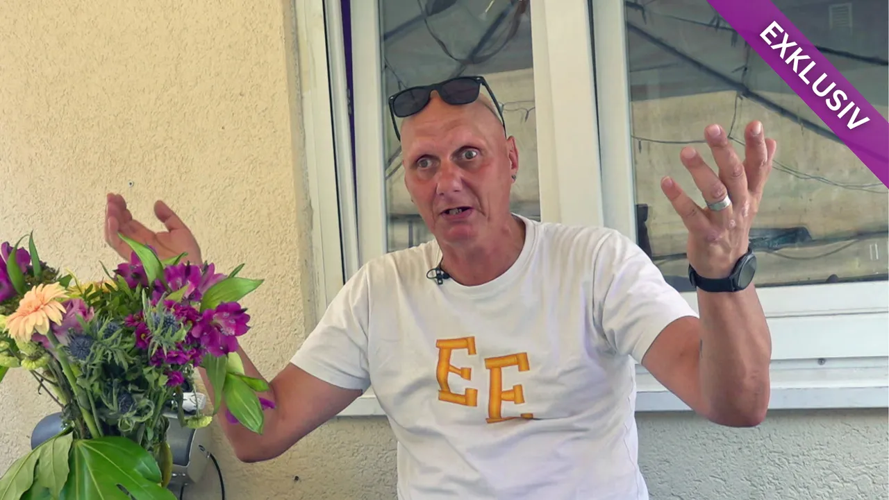 "Hartz und herzlich"-Elvis im Interview Hartz und herzlich-Elvis gestikuliert - Foto: RTLZWEI