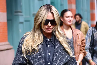 Heidi Klum mit großer Sonnenbrille