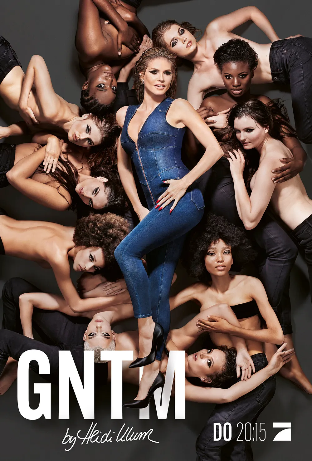 GNTM Heidi Klum und Kandidatinnen GNTM Heidi Klum und Kandidatinnen