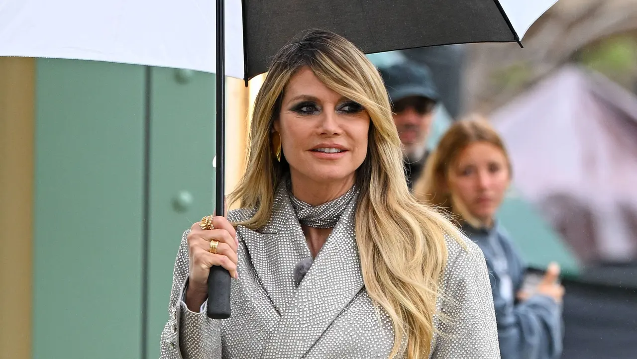 Heidi Klum freut sich über ein Kompliment ihrer Tochter. Heidi Klum freut sich über ein Kompliment ihrer Tochter. - Foto: Imago / Cover-Images