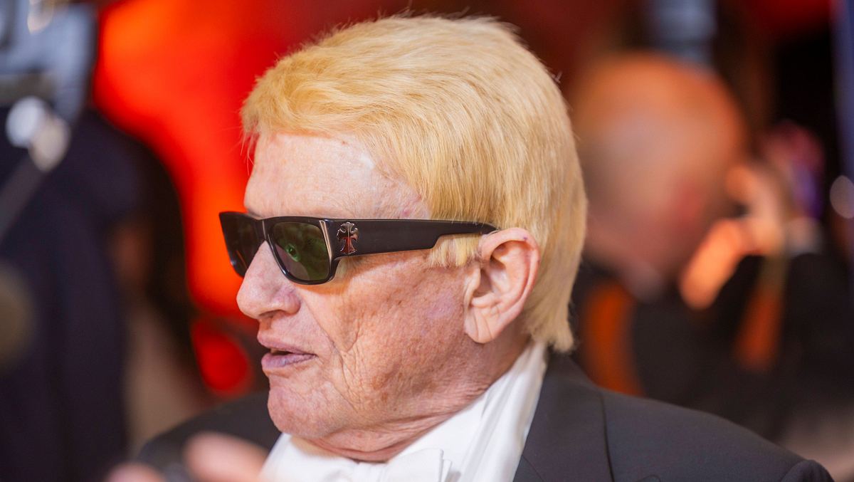 Heino ist zukünftig auf Mallorca zu sehen! Heino, hier mit seiner markanten dunklen Sonnenbrille, ist zukünftig auf Mallorca zu sehen!