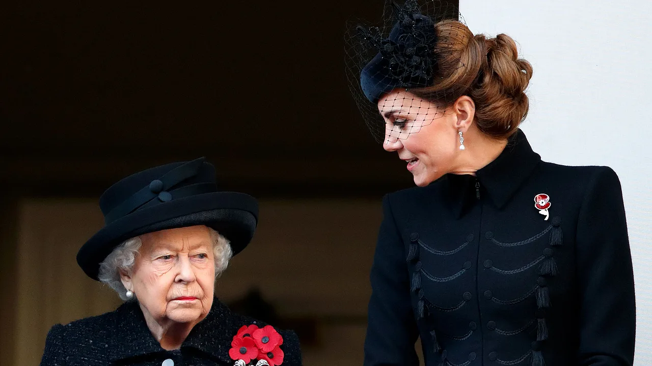 Queen und Herzogin Kate Queen und Herzogin Kate - Foto: Getty Images