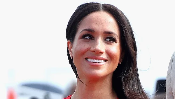 Schwangere Herzogin Meghan: Nippelblitzer während Auslandreise!