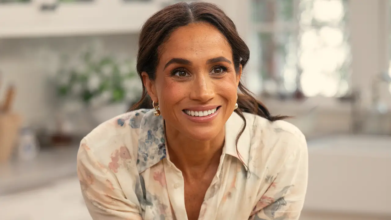 Herzogin Meghan teilt ihr Lifestyle-Wissen Herzogin Meghan teilt ihr Lifestyle-Wissen - Foto: JAKE ROSENBERG/NETFLIX
