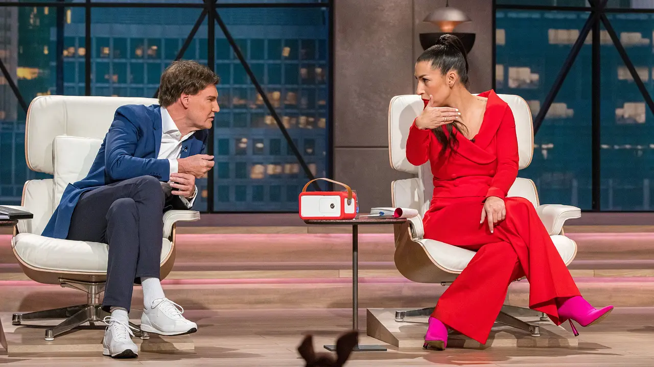 Carsten Maschmeyer und Tijen Onaran Carsten Maschmeyer und Tijen Onaran - Foto: RTL / Bernd-Michael Maurer