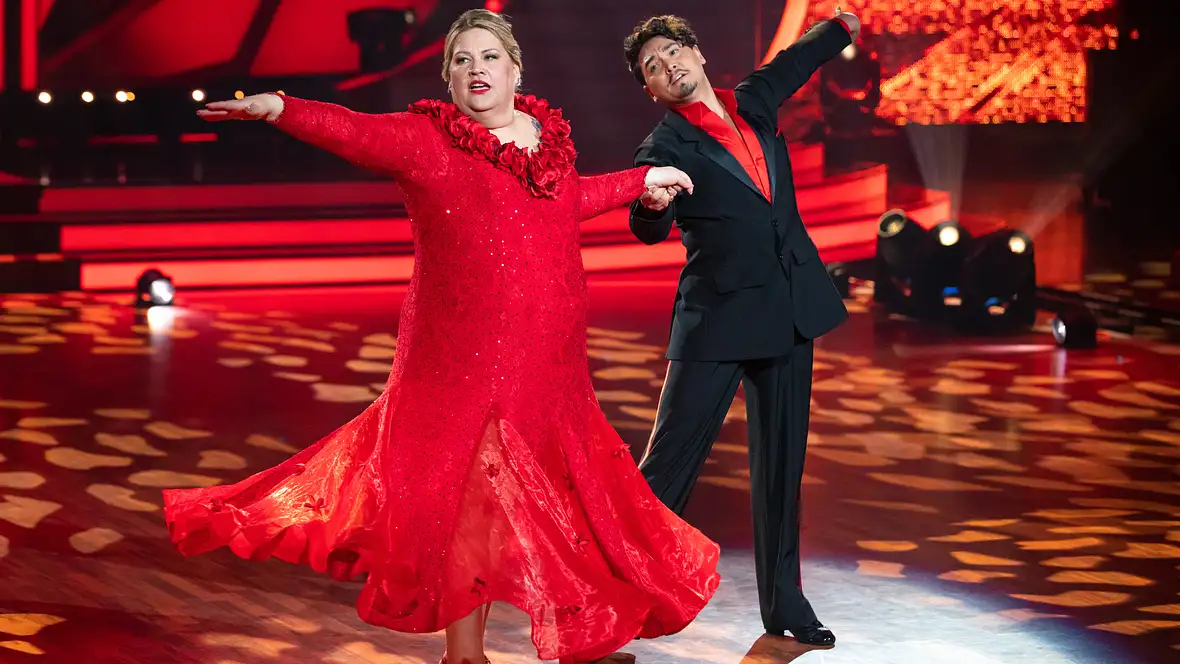 Ilka Bessin hat bei "Let's Dance" abgenommen Ilka Bessin hat bei "Let's Dance" abgenommen
