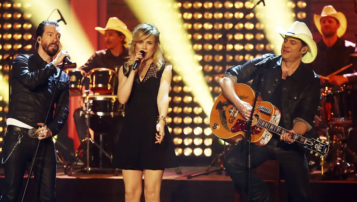 Ilse DeLange & Partner Bart mit Band "The Common Linnets" Ilse DeLange & Partner Bart mit Band "The Common Linnets"