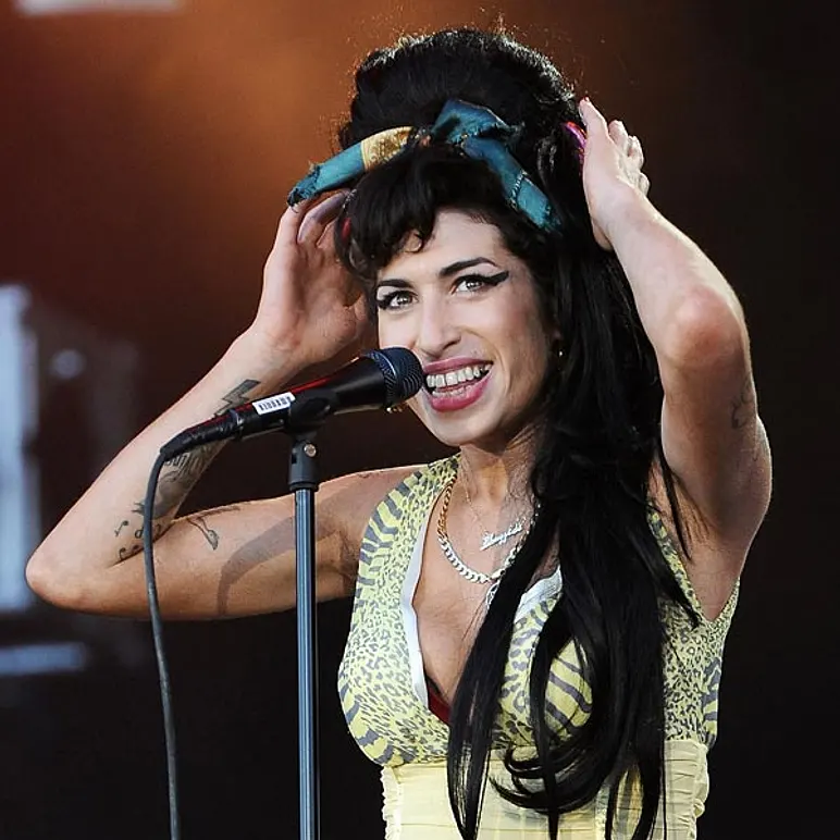 Amy Winehouse: Einen Beehive hochstecken - Bild 1