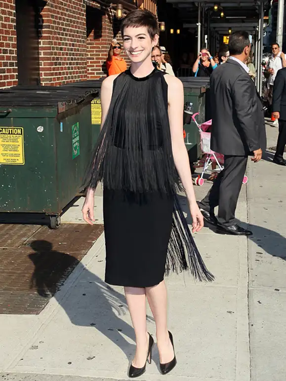 Black and White - Der Style von Anne Hathaway - Bild 14 Black and White - Der Style von Anne Hathaway - Bild 14