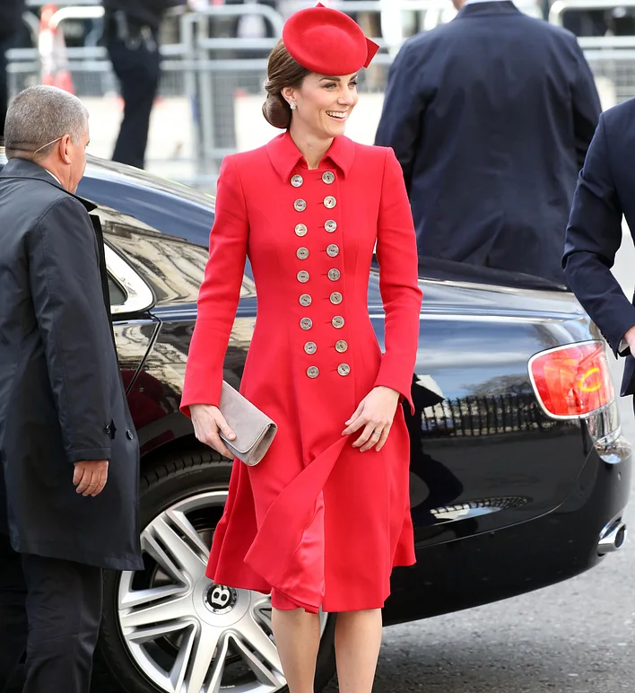 Lady in Red! Herzogin Kate