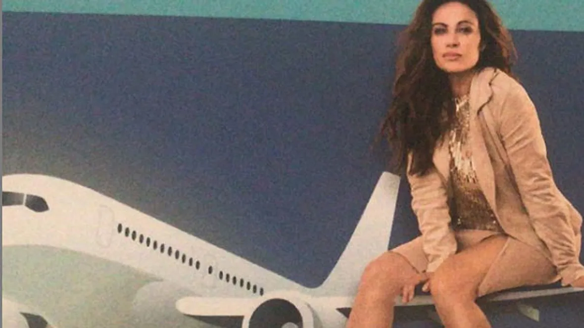 Sonja Kirchberger: Sexy Abflug in den Urlaub Sonja Kirchberger fliegt sexy in den Urlaub