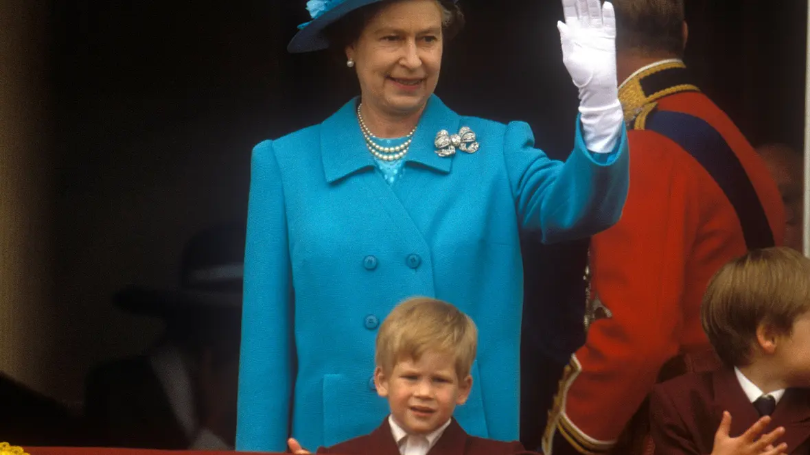 Queen Elizabeth Prinz Harry Queen Elizabeth Prinz Harry