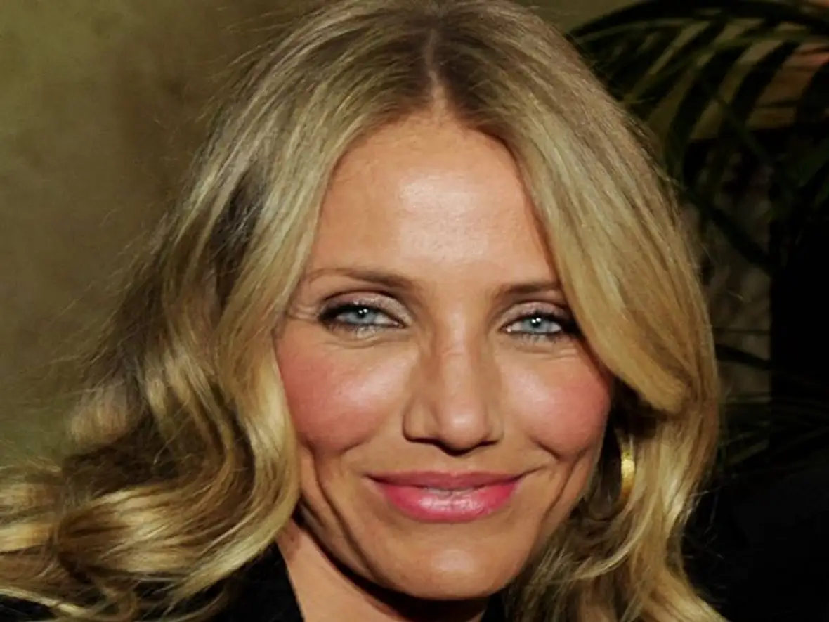 Vorher-Nachher-Stars: Von ungeschminkt auf Glamour-Look - Bild 17