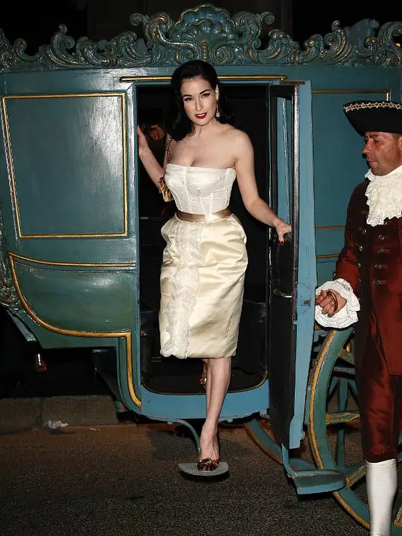 Der Look von Dita von Teese - Bild 6 Der Look von Dita von Teese - Bild 6