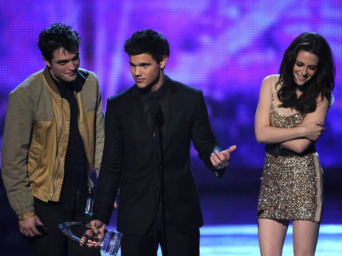 People's Choice Awards 2011: Kristen Stewart vor Robert Pattinson - Bild 10