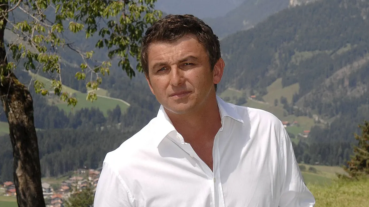 Dr. Martin Gruber Dr. Martin Gruber