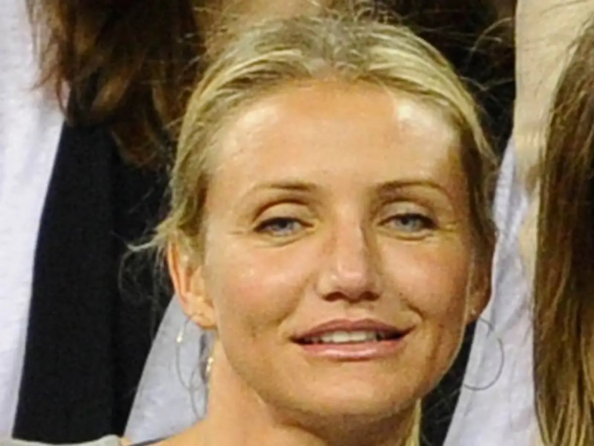 Vorher-Nachher-Stars: Von ungeschminkt auf Glamour-Look - Bild 16