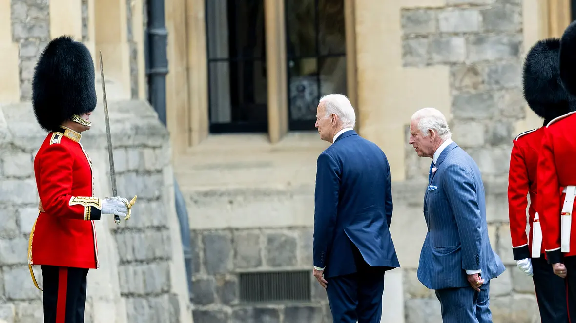 Präsident Joe Biden König Charles Wachmänner Präsident Joe Biden König Charles Wachmänner