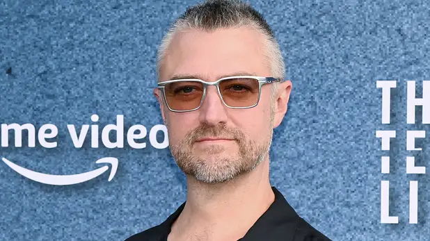 Sean Gunn Sean Gunn