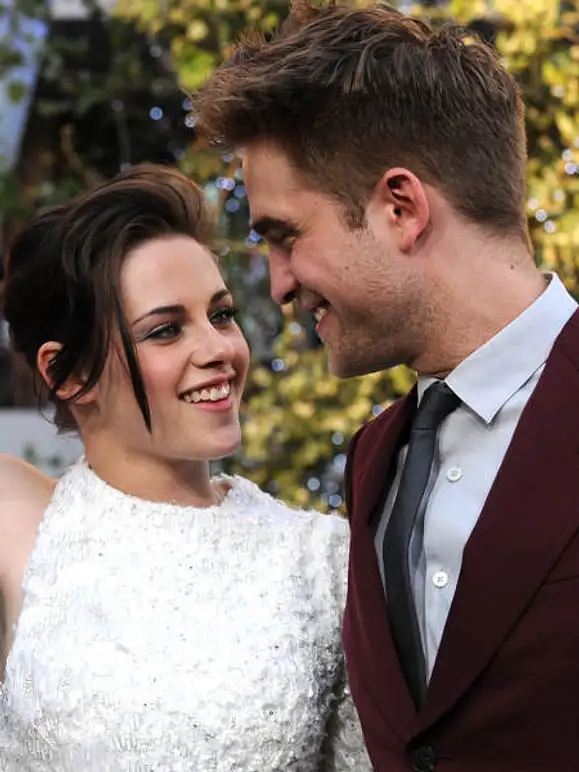 Robert Pattinson & Kristen Stewart: Ihre schönsten Momente - Bild 17 Robert Pattinson & Kristen Stewart: Ihre schönsten Momente - Bild 17
