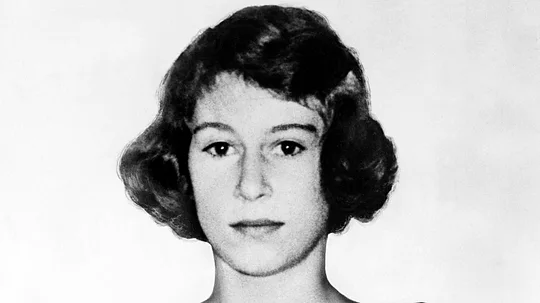 Queen Elizabeth II. im Alter von 11 Jahren Queen Elizabeth II. im Alter von 11 Jahren