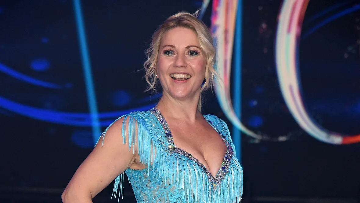 Aleksandra Bechtel (1993-1999) Aleksandra Bechtel bei "Dancing on Ice" 2019