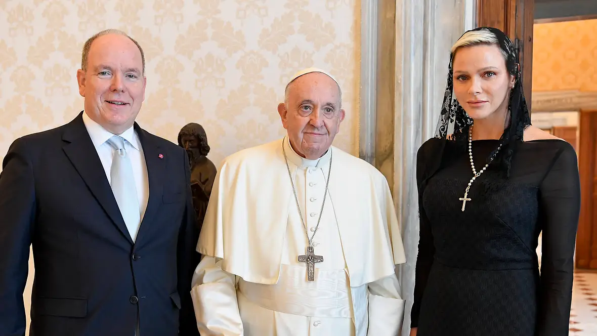 Papst Franziskus Fürst Albert Fürstin Charlène Papst Franziskus Fürst Albert Fürstin Charlène